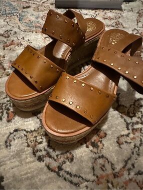 Vince Camuto Marsa Womens Brown Studded Platform Sandals 8
